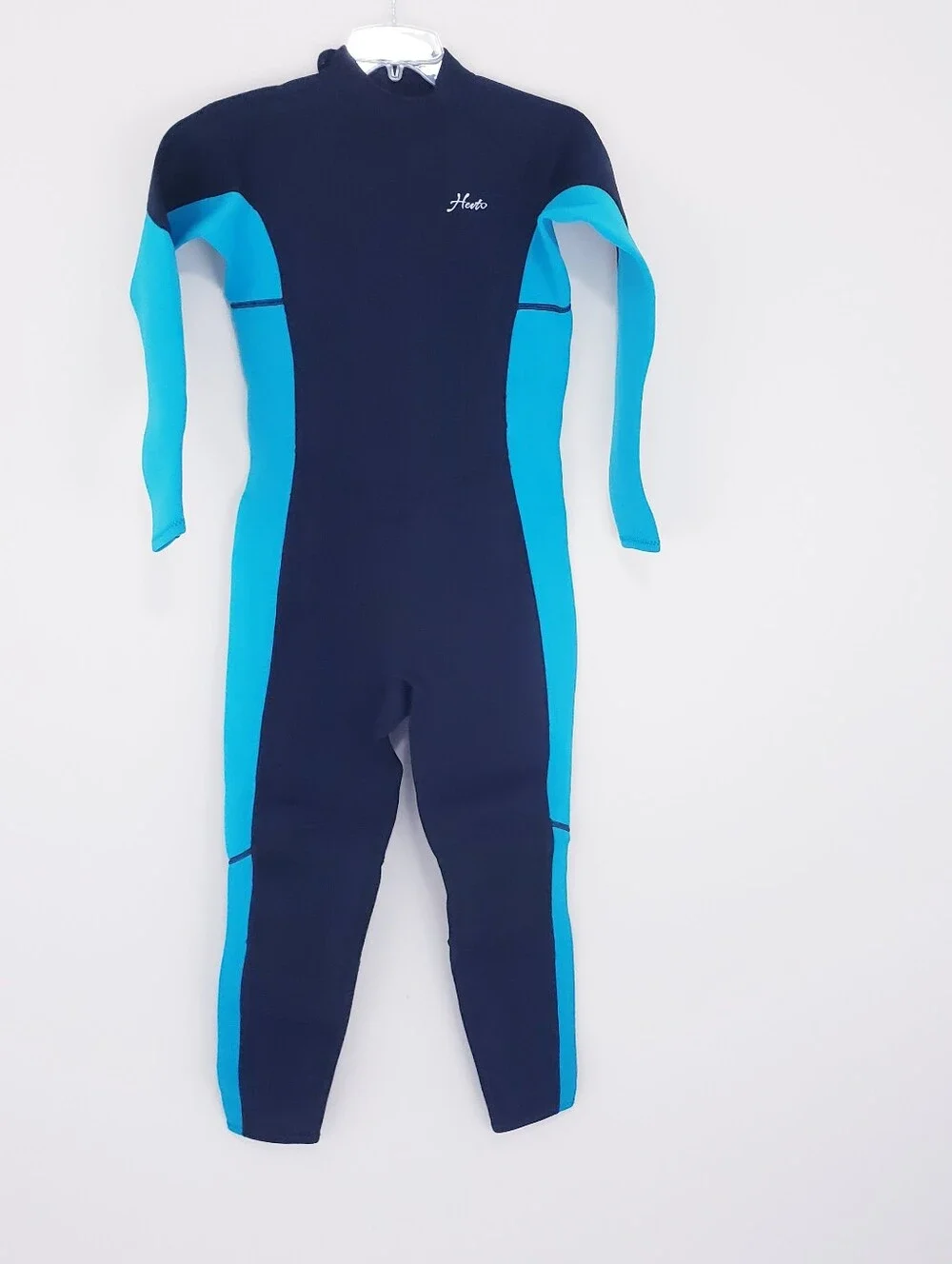 Hevto Wetsuit Kids Size 14 Black Blue Excellent 3/2mm Neoprene Full Bodysuit NEW